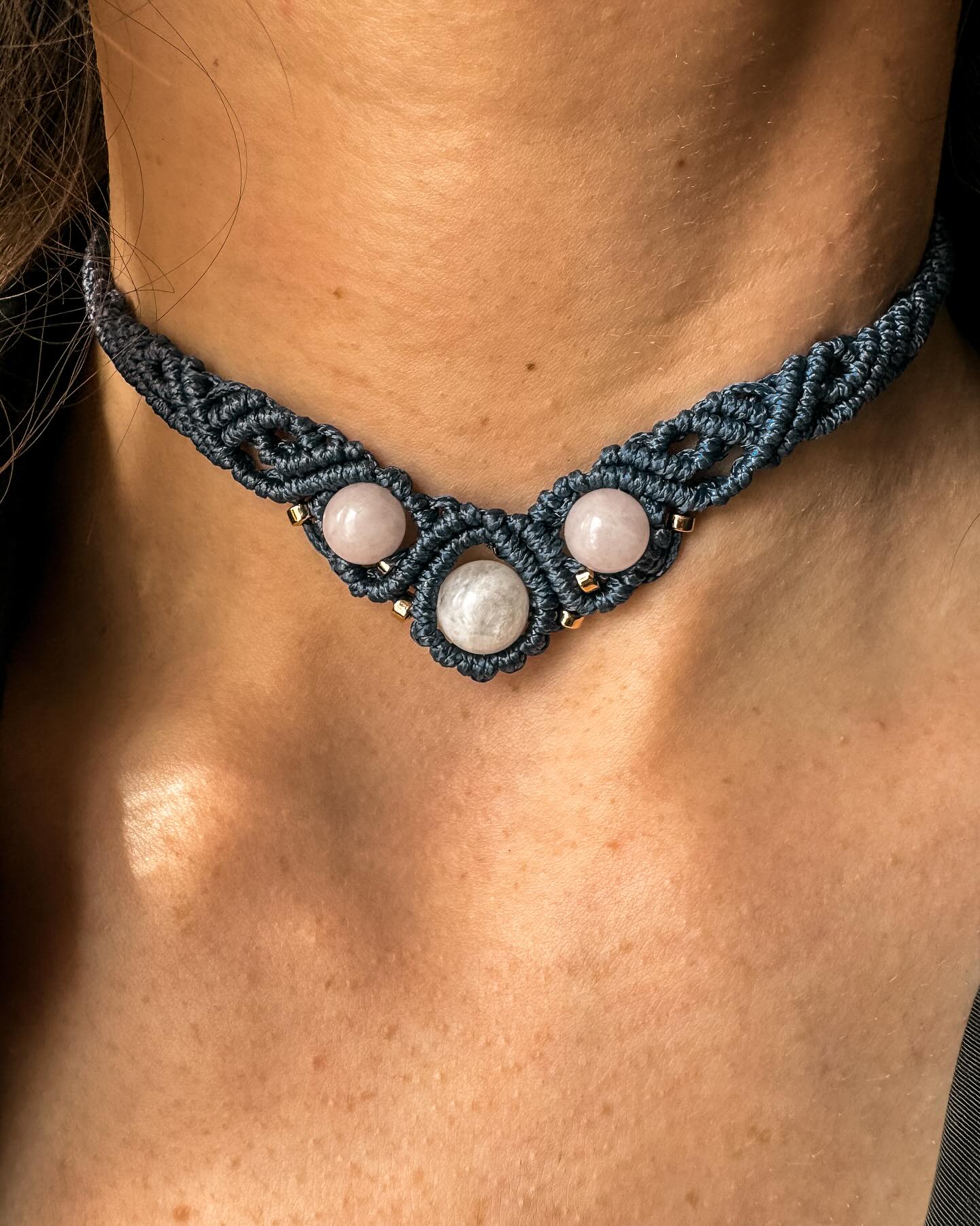 Macrame necklace with moonstone and rose quartz.