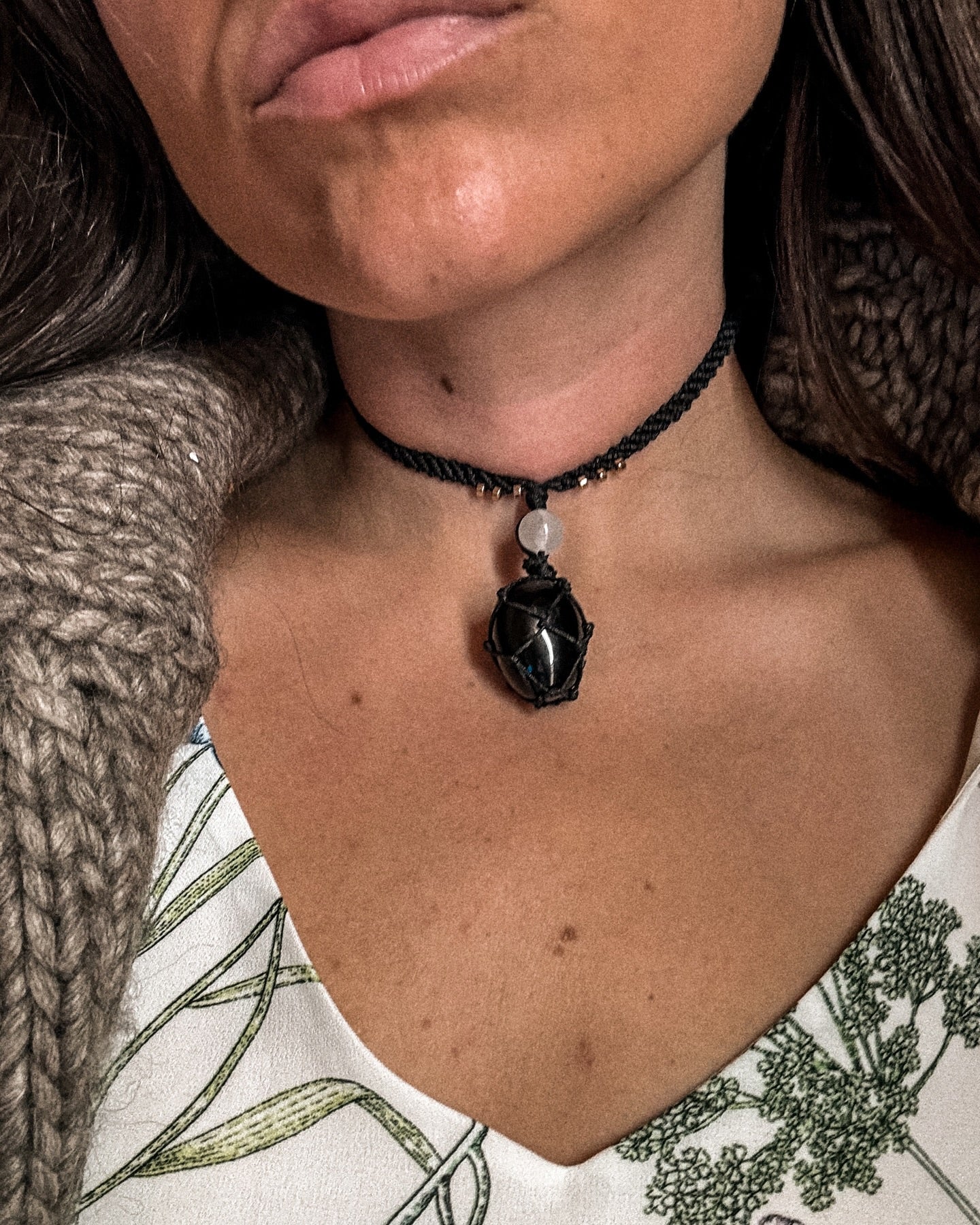 Obsidian and selenite necklace. 🖤🤍