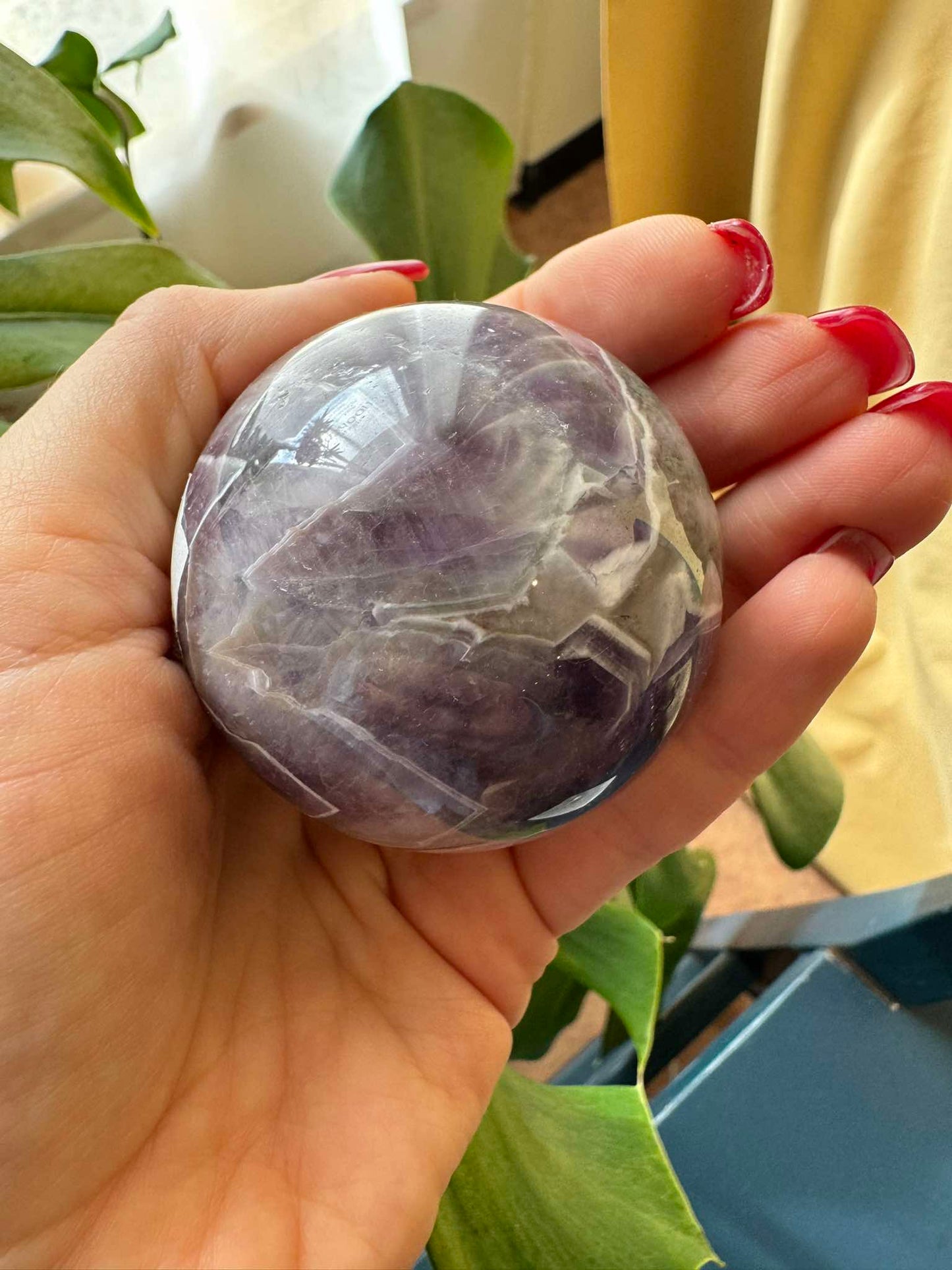 Amethyst Sphere ( 236 g)