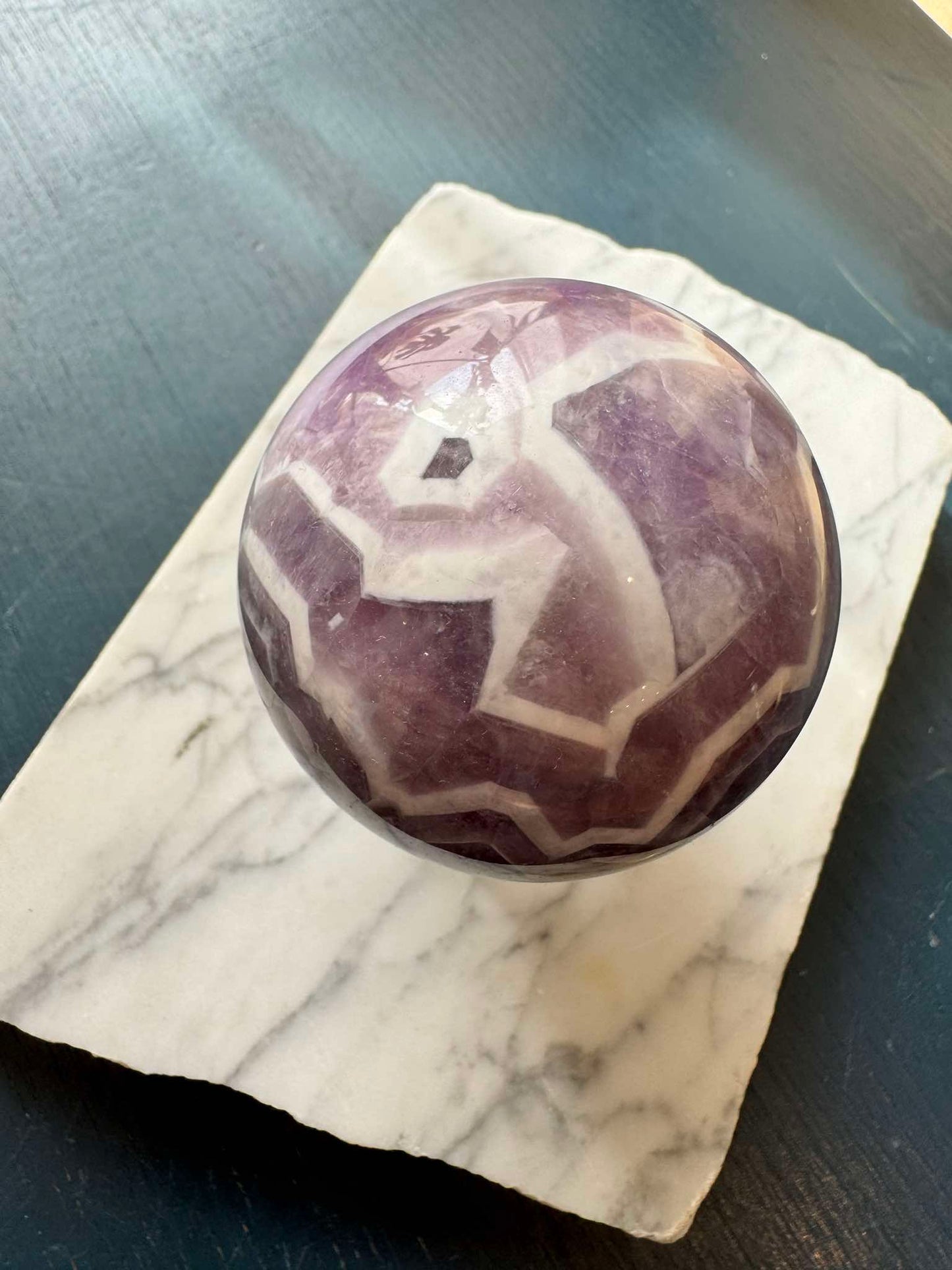 Amethyst Sphere ( 263 g)