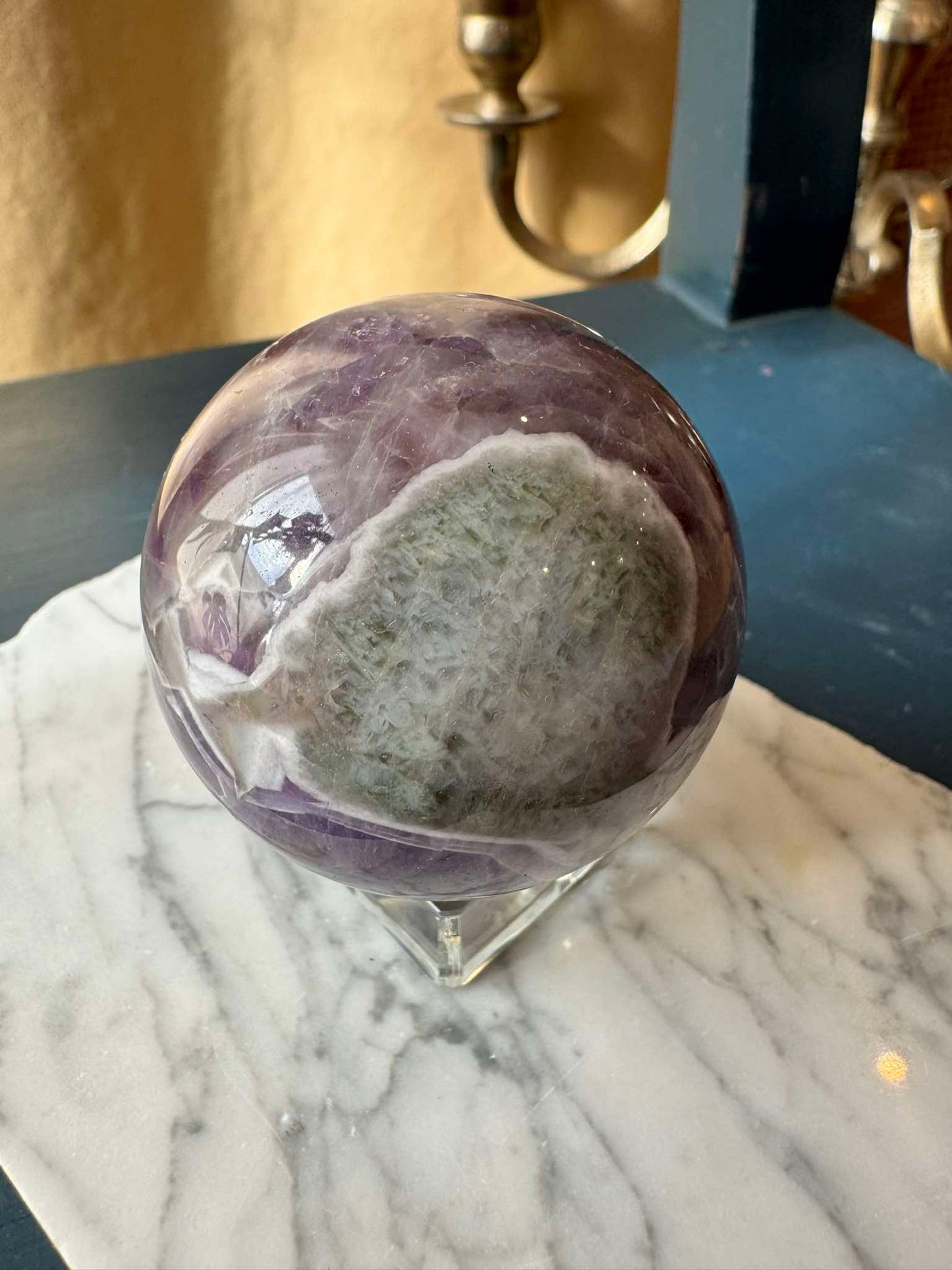 Amethyst Sphere ( 236 g)