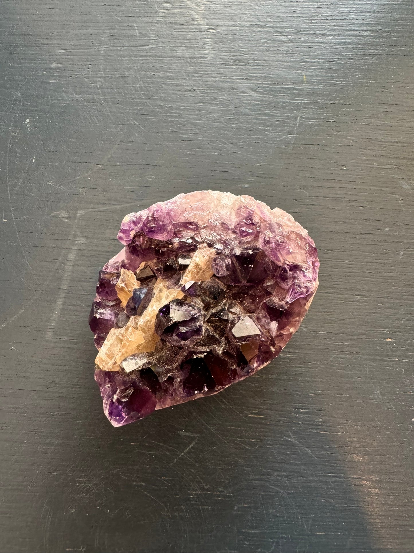 Amethyst druse (274 g)