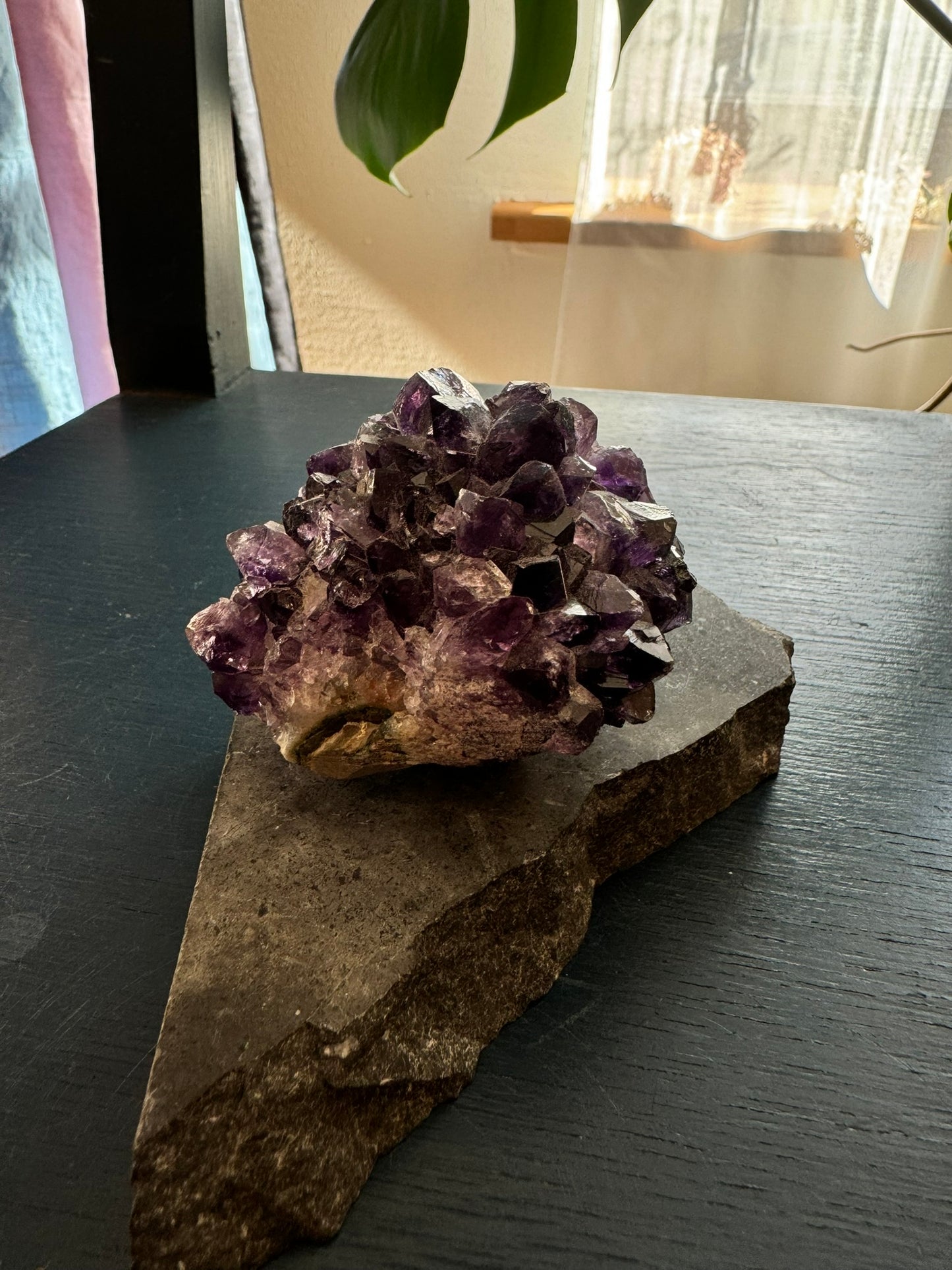 Amethyst druse (280 g)