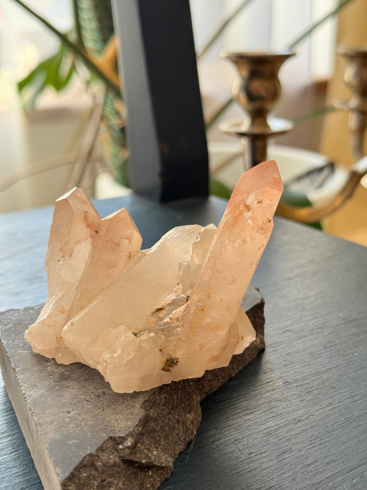 Lemurian quartz cluster (208 g)